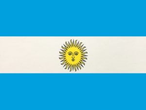 アルゼンチン国旗 300x225 - サッカーアルゼンチン代表のメンバー・フォーメーションを読む