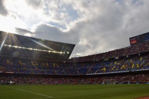 Camp Nou during La Liga match  FC Barcelona2   Athletic Bilbao0 02 300x200 - ダヴィド・アラバの目の覚めるような強烈な一撃が決まり、リーガクラシコはレアルに軍配
