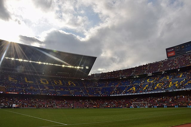 Camp Nou during La Liga match  FC Barcelona2   Athletic Bilbao0 02 - ダヴィド・アラバの目の覚めるような強烈な一撃が決まり、リーガクラシコはレアルに軍配